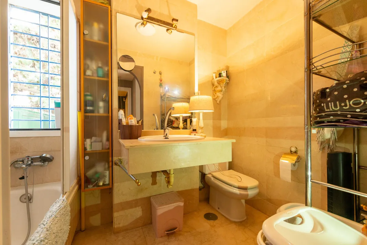 853768cb-16e8-4820-8b10-87638b73ec93