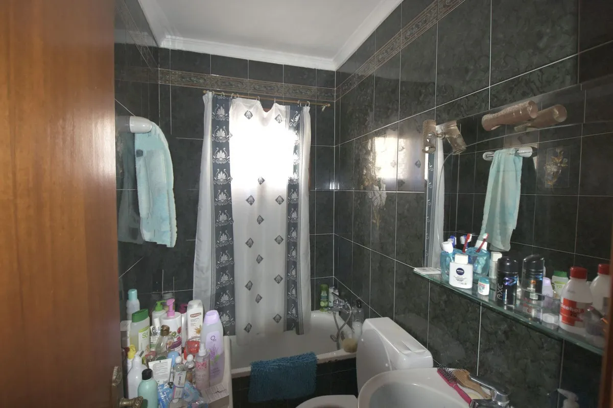 1b0f5cdc-83bb-4052-a492-a0a2c41464b1