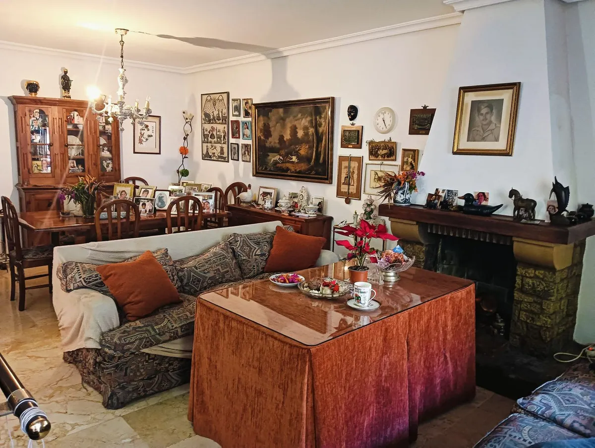 89f605e5-a03a-4ed4-8012-ff44118e1eae