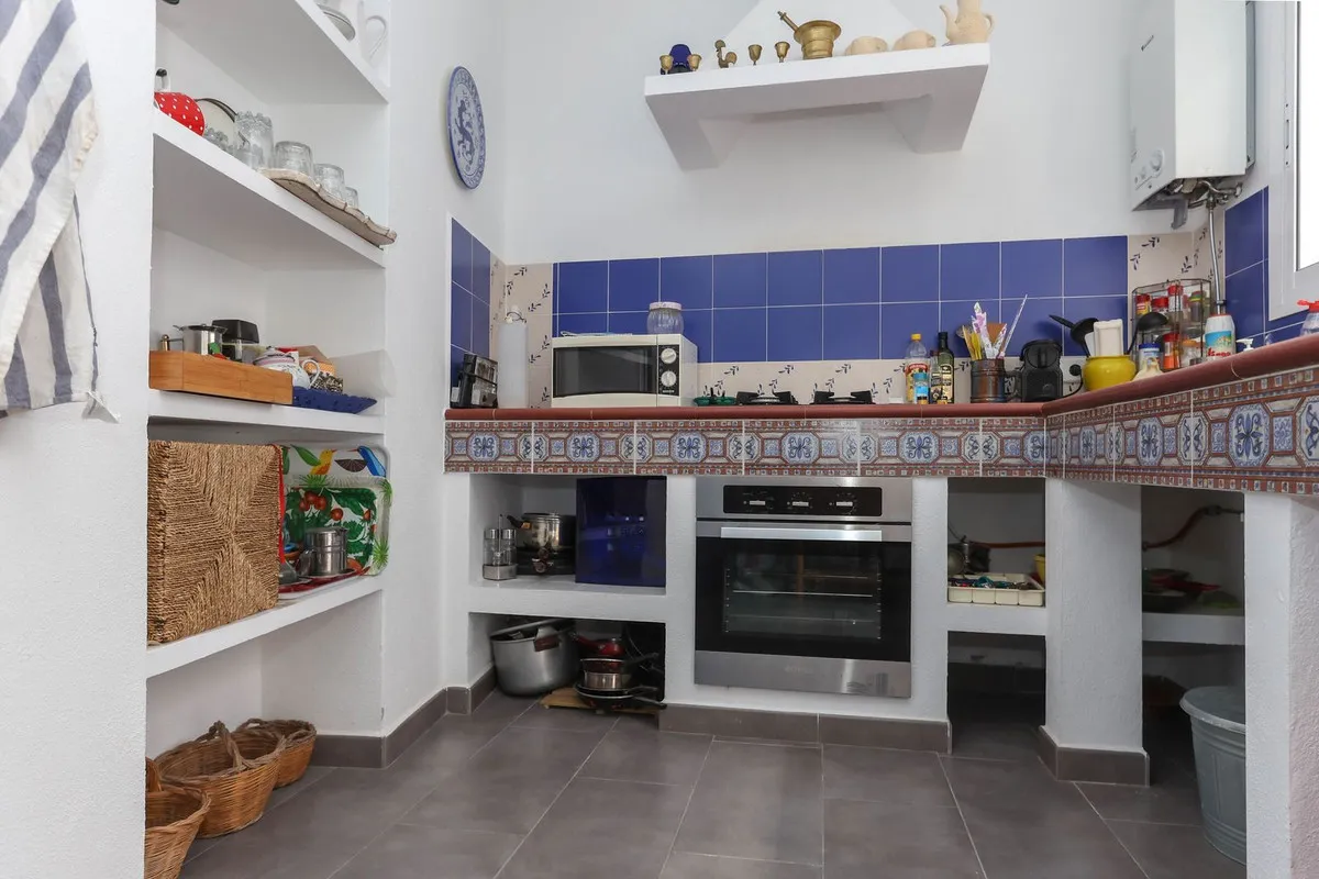 9b72804f-4b6a-4c79-ba21-237cb307d7c4