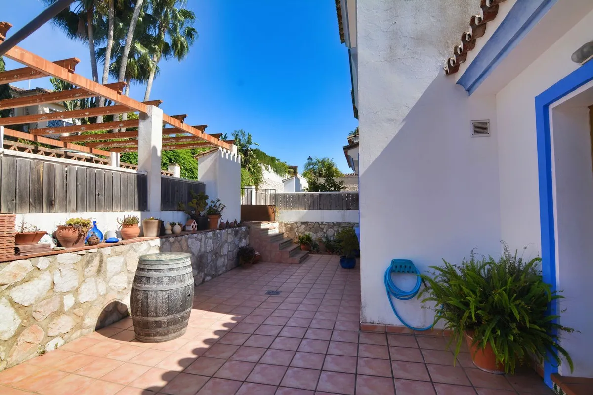 39eb465a-cb31-41a4-91c2-1e33cd79323b