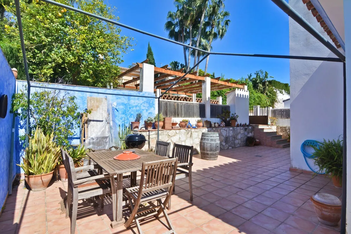 4255a51e-8262-4020-b5c8-96a8c9e32b39