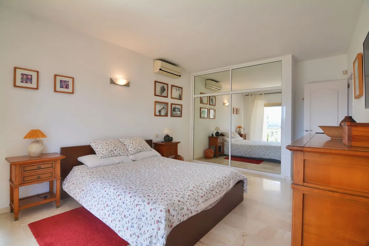 4ee06bd8-af68-4901-b13f-2dbe18fdbf9d