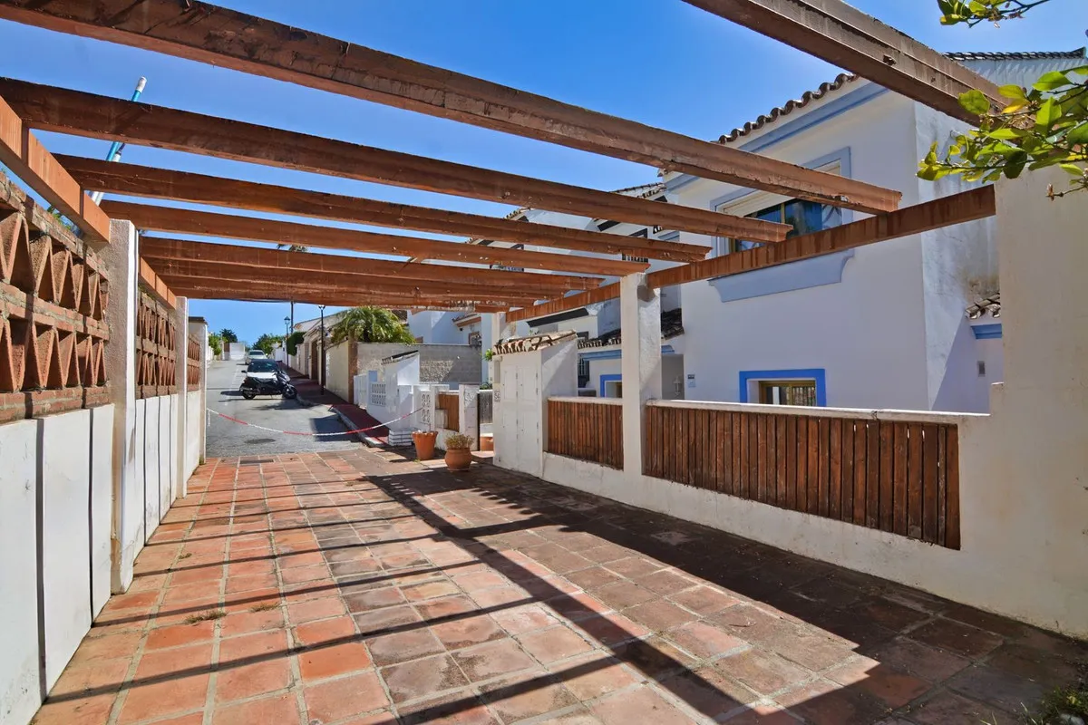 9c567585-80eb-43e3-a529-2947b454e8f1