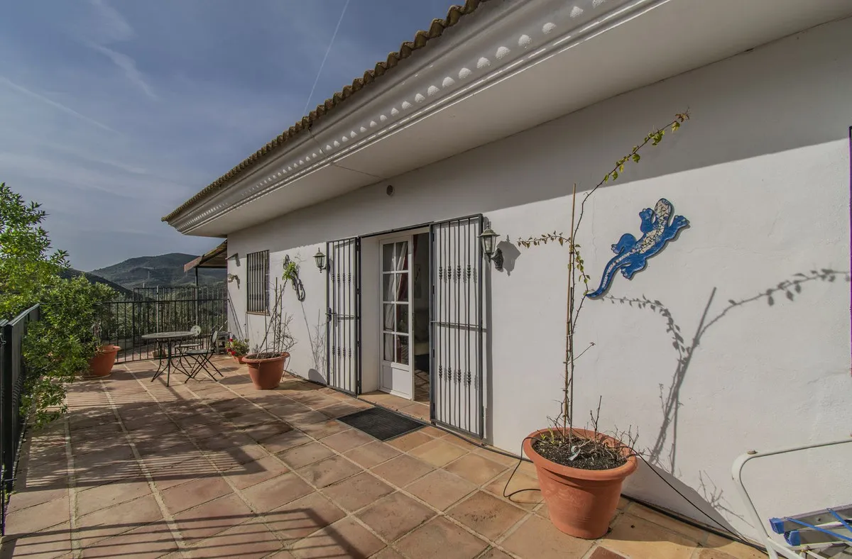 4b2a5c3f-a1a2-483c-844e-0c5dee0f36f4