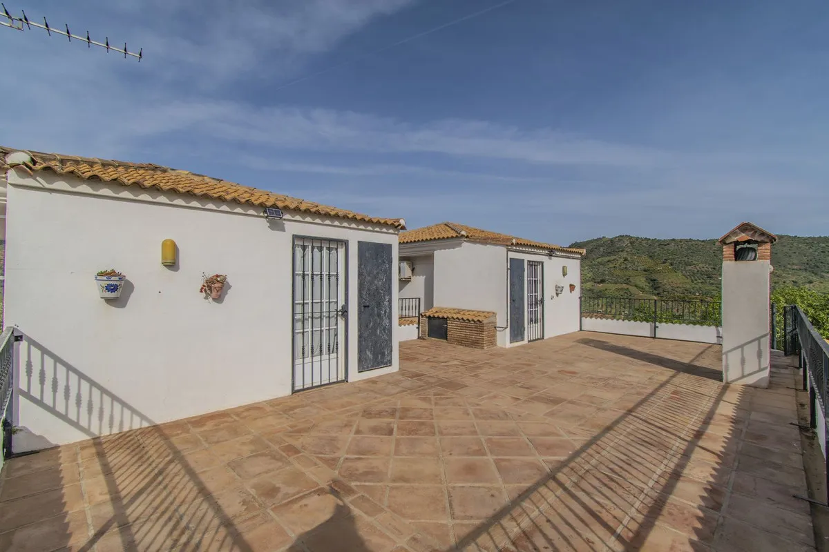 a9346b81-c2a9-4530-8856-7e1decef9c0f