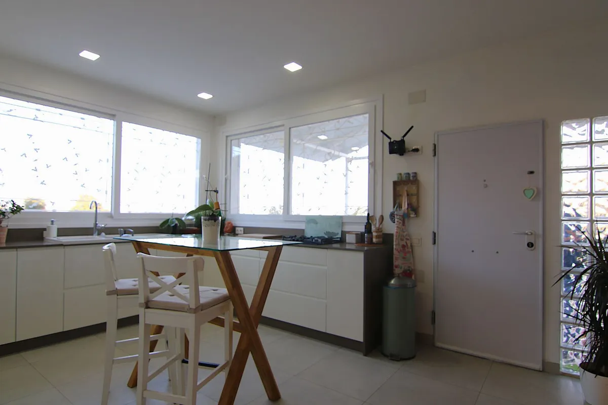 2bad6587-7547-48fb-89f4-a2e741f1f9d7