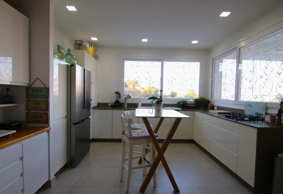 649d4f2a-6c5f-4434-ba97-2ac49f5583cb