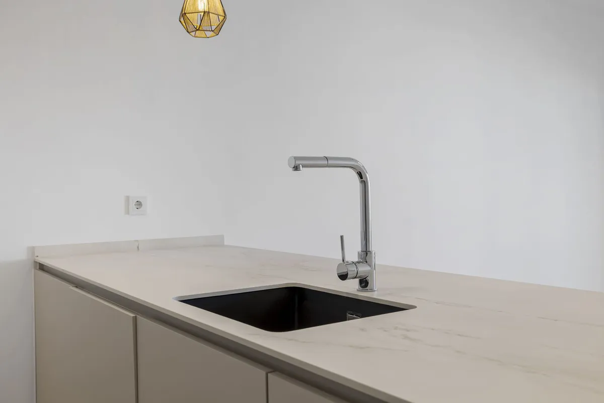 37b49d93-f3a5-4995-bec8-5099028a7f24