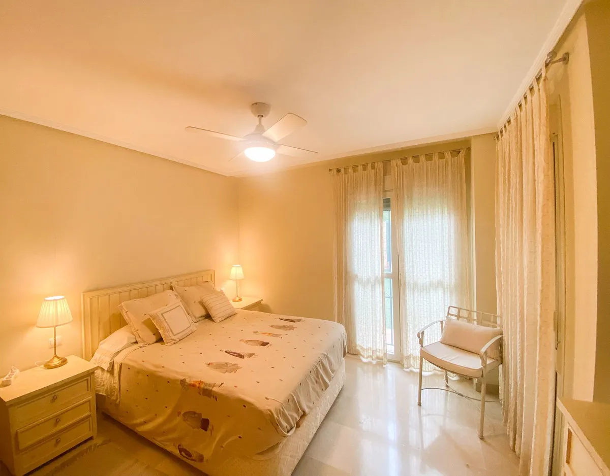 c7a0bfcb-7173-4dfd-8f13-c738f5615feb