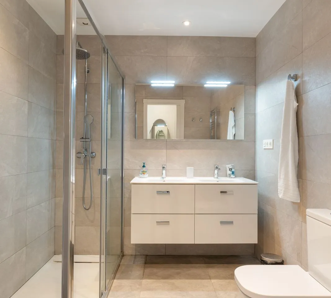 2c3f861f-e5ca-4bed-8f54-6147414d2526