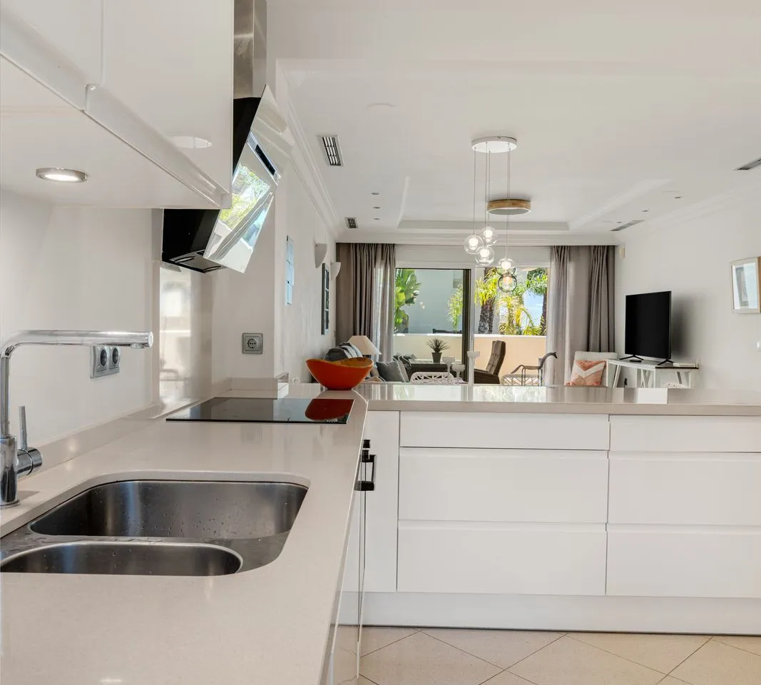 2e6b7f67-a452-448f-99d8-5df8d0ebff09