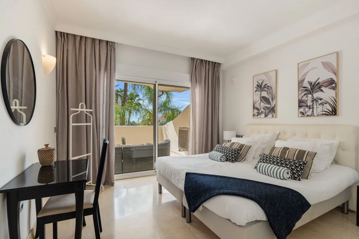 74e8d9a1-98e9-44b1-bc60-4030d4540181