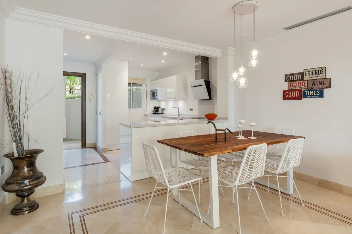 afa42408-003d-432a-b850-1fd00558a8f8