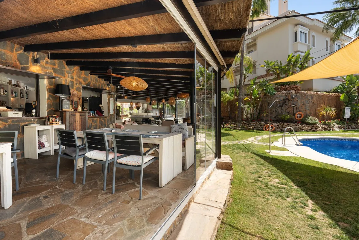 b987b0db-4b5b-4484-a2c8-523d3ed1ace2