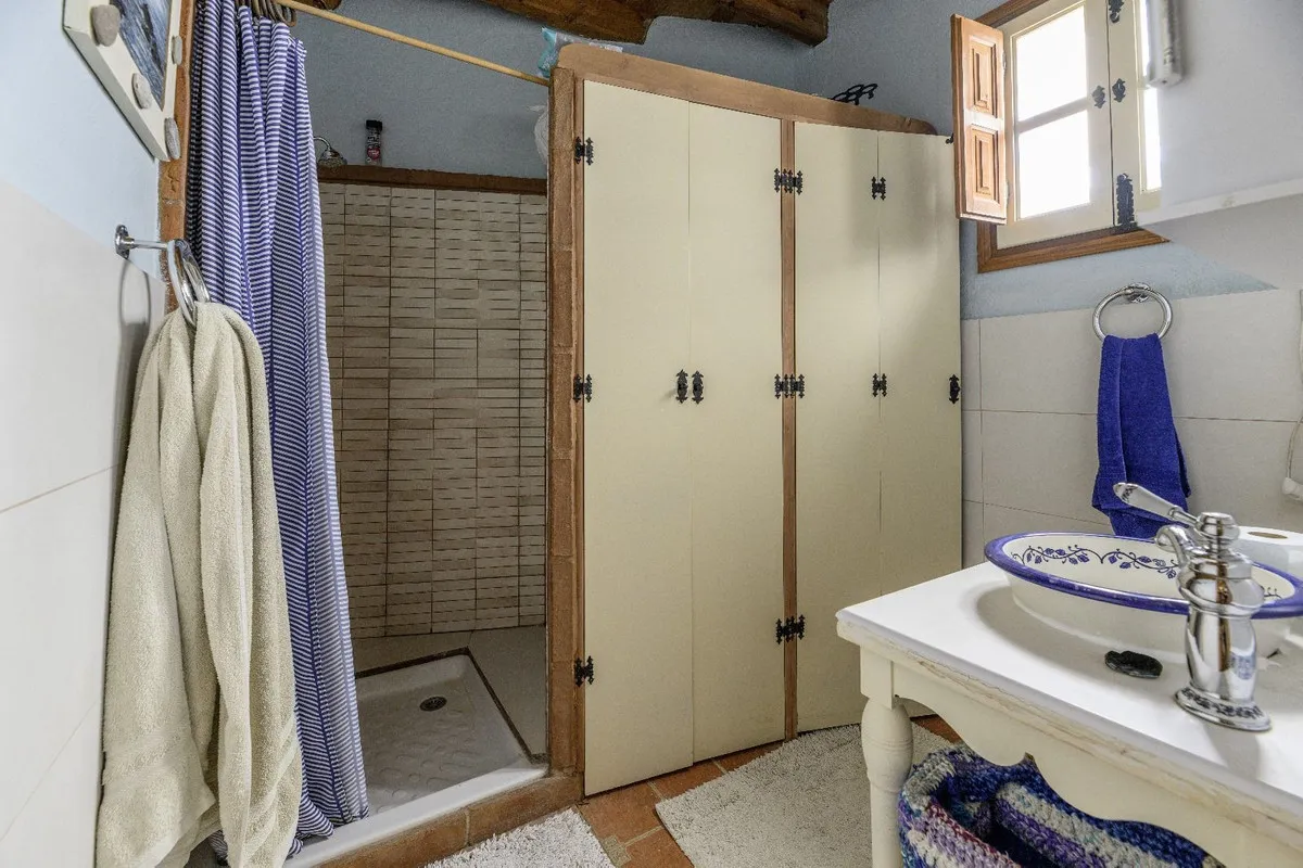 6e00eb47-2861-4bad-8539-d5e929356b79