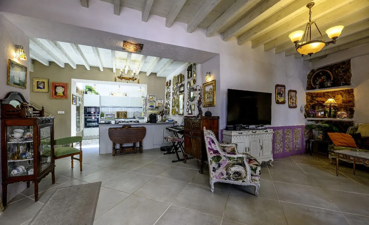 74a751d4-8435-4d0e-9cae-85274d246af4