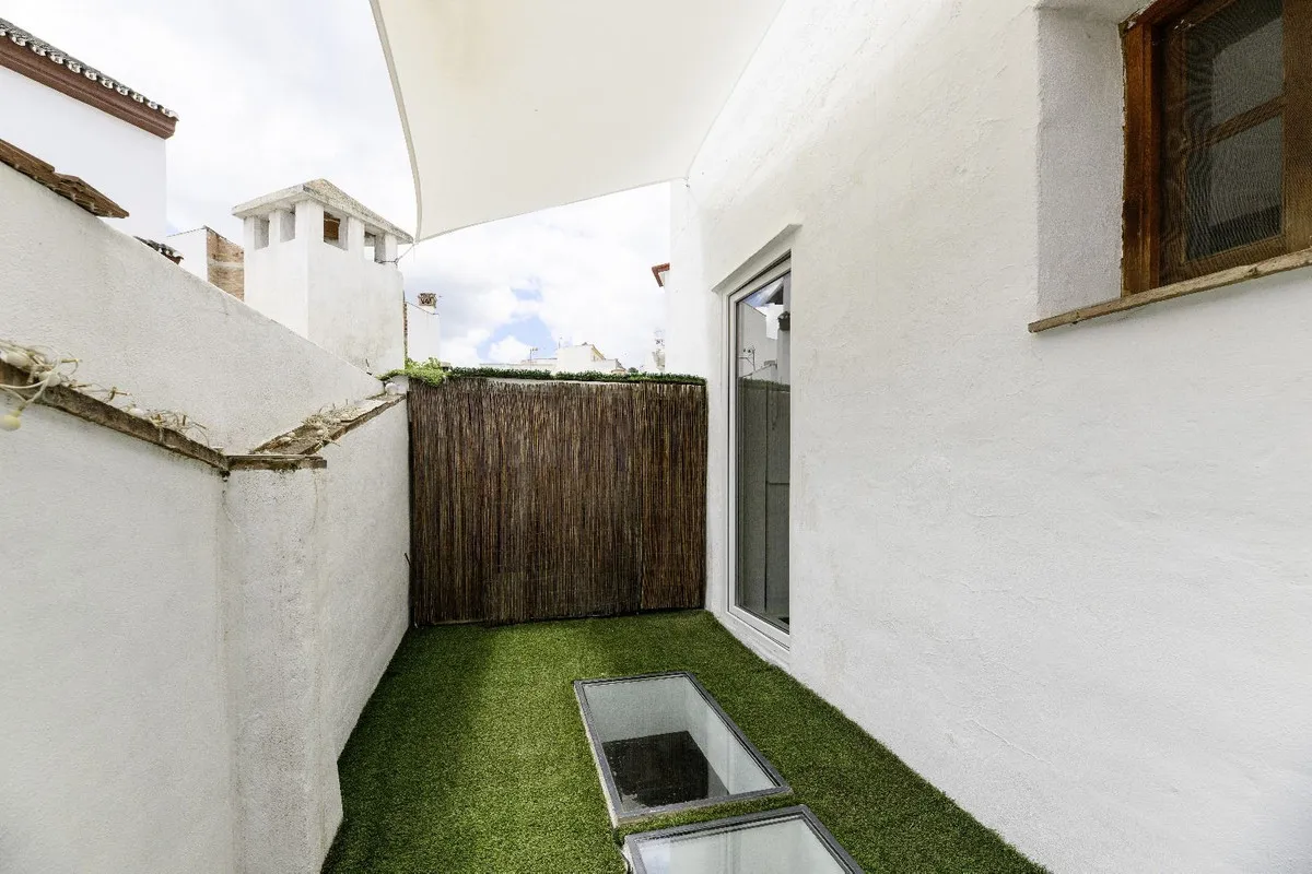 91d8fe2d-0a16-453b-ac19-f2e8d7d4e17f