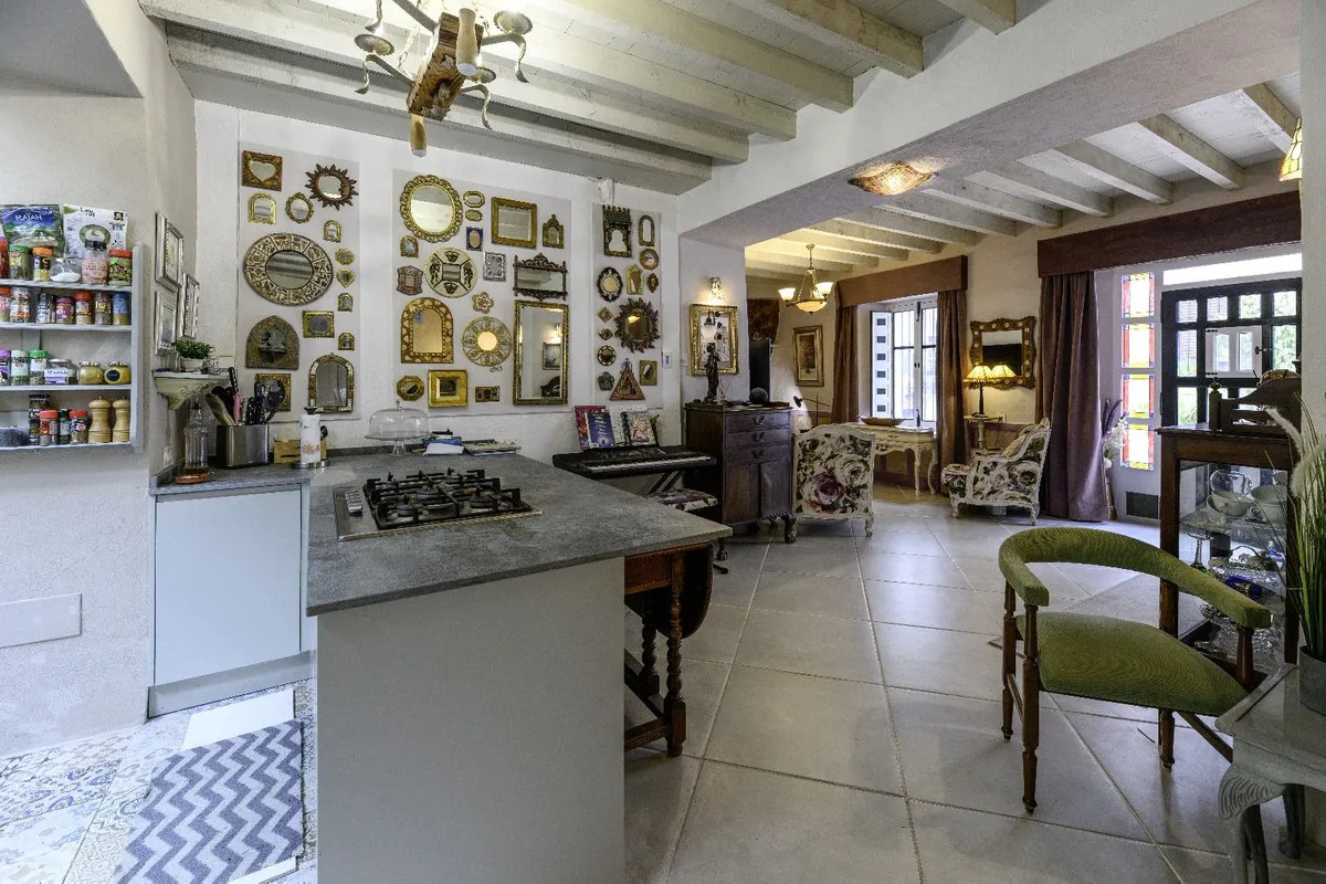 d3b5a664-daff-4040-b948-098ef7508909