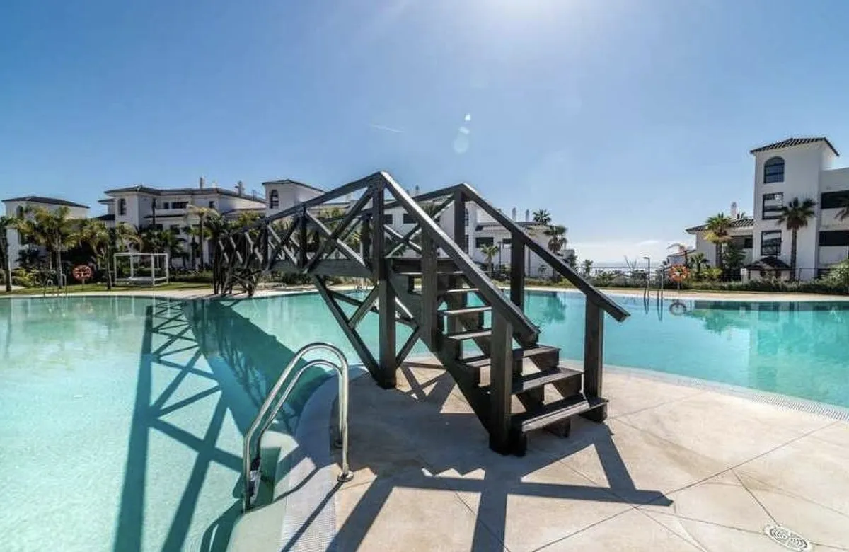 aa0dd01b-d8bc-4ae1-a081-ddacbec2769a