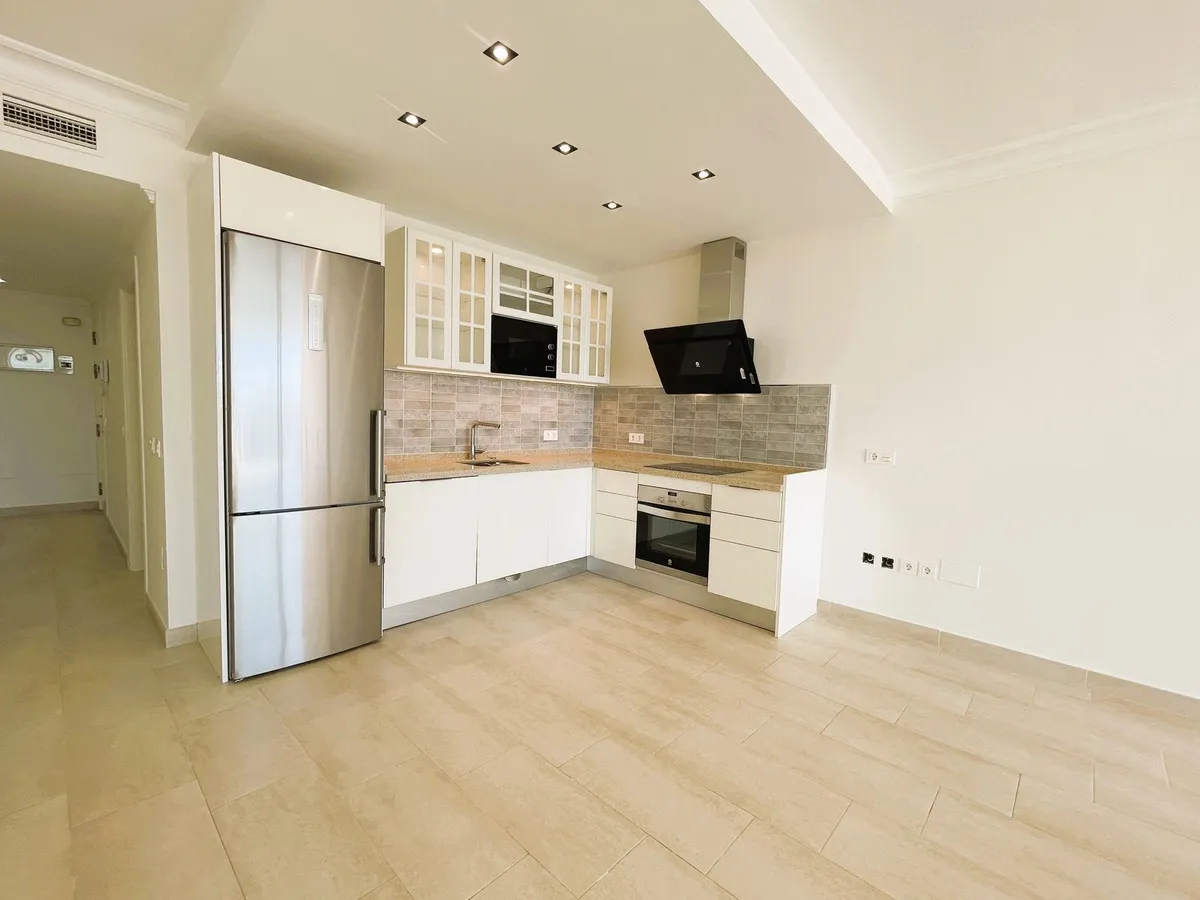 cab80122-1926-4353-a1ce-008f704fe2c2