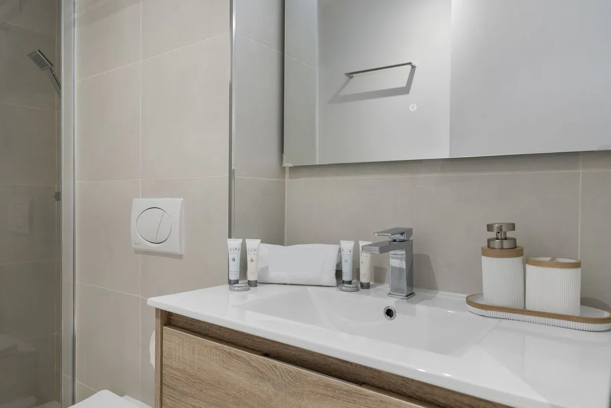 2b8f09c0-edf6-4c61-a57d-1740ecf487a3