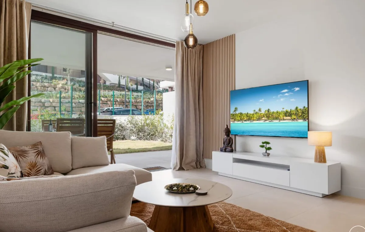 6bc657d1-0706-4916-a134-d490fc94b660