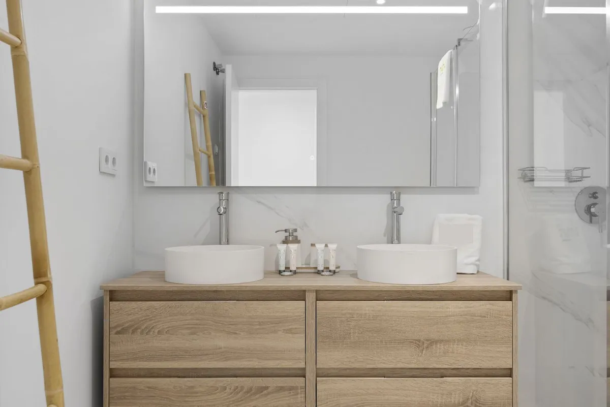 942538ce-f84b-40ba-b132-2605a13a69af