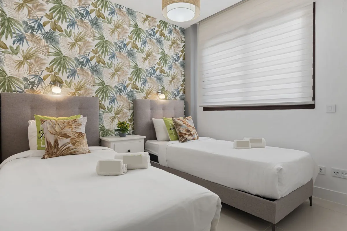 d2a6a1cc-9748-408b-98f7-a9b9f1181445