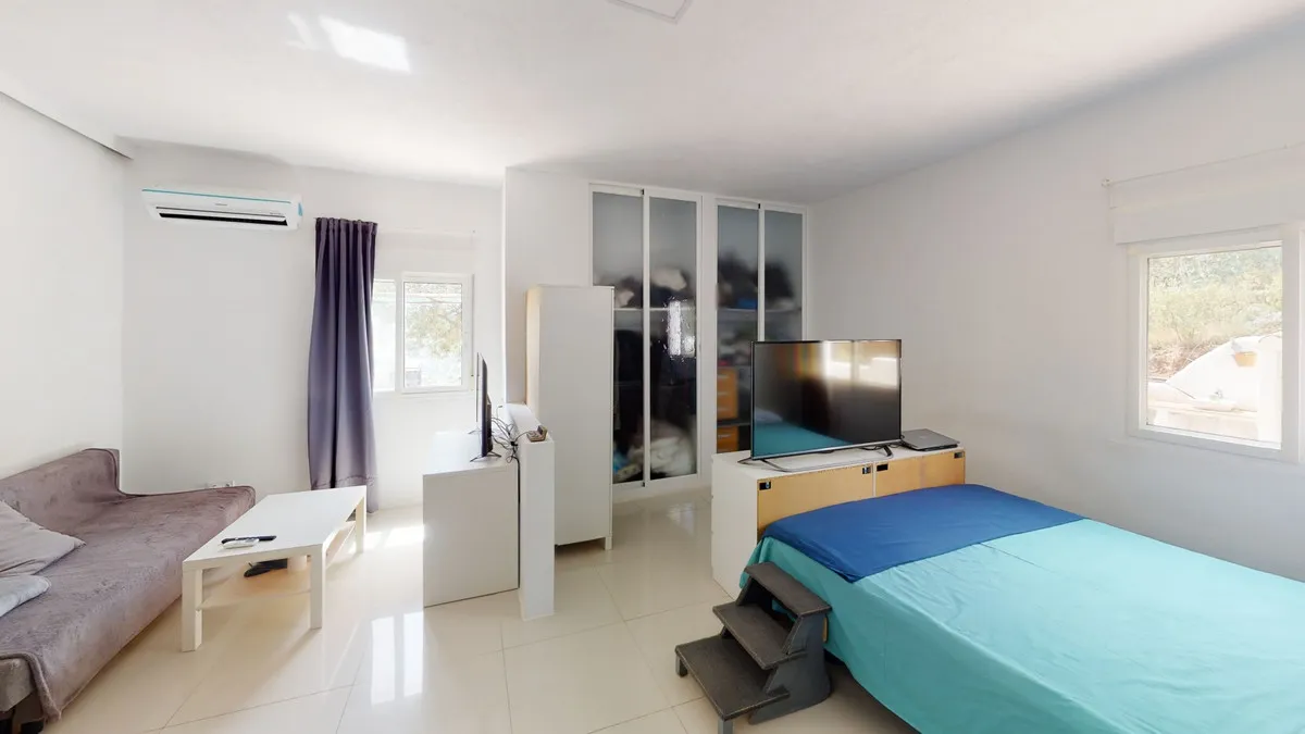 03b29e44-04ca-4d12-8645-94fb9ac28901