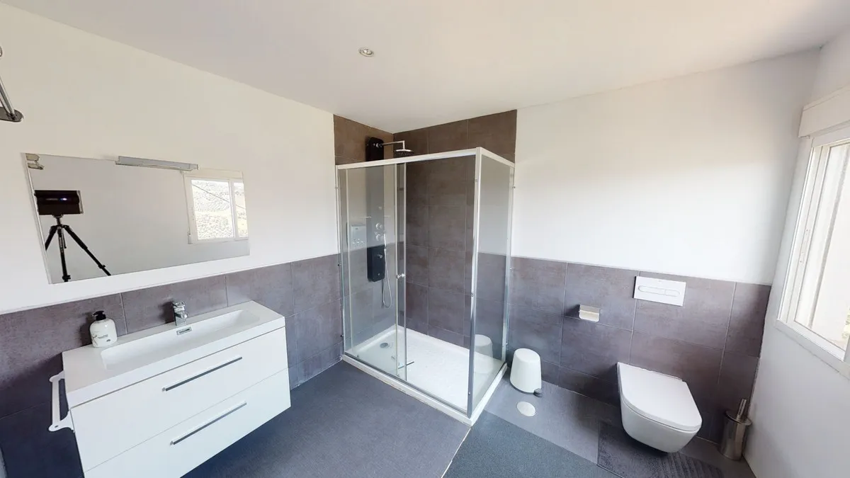 4debf5ba-6158-41f0-889f-d58b0e392602