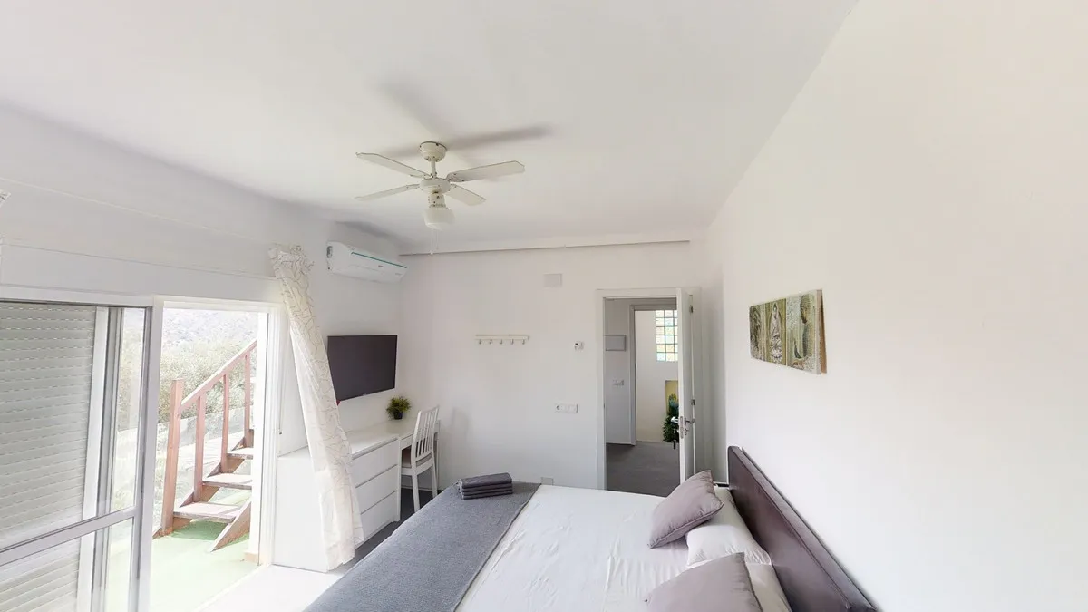 77ce1a18-6b42-499e-af34-04f9cf2e9d0d