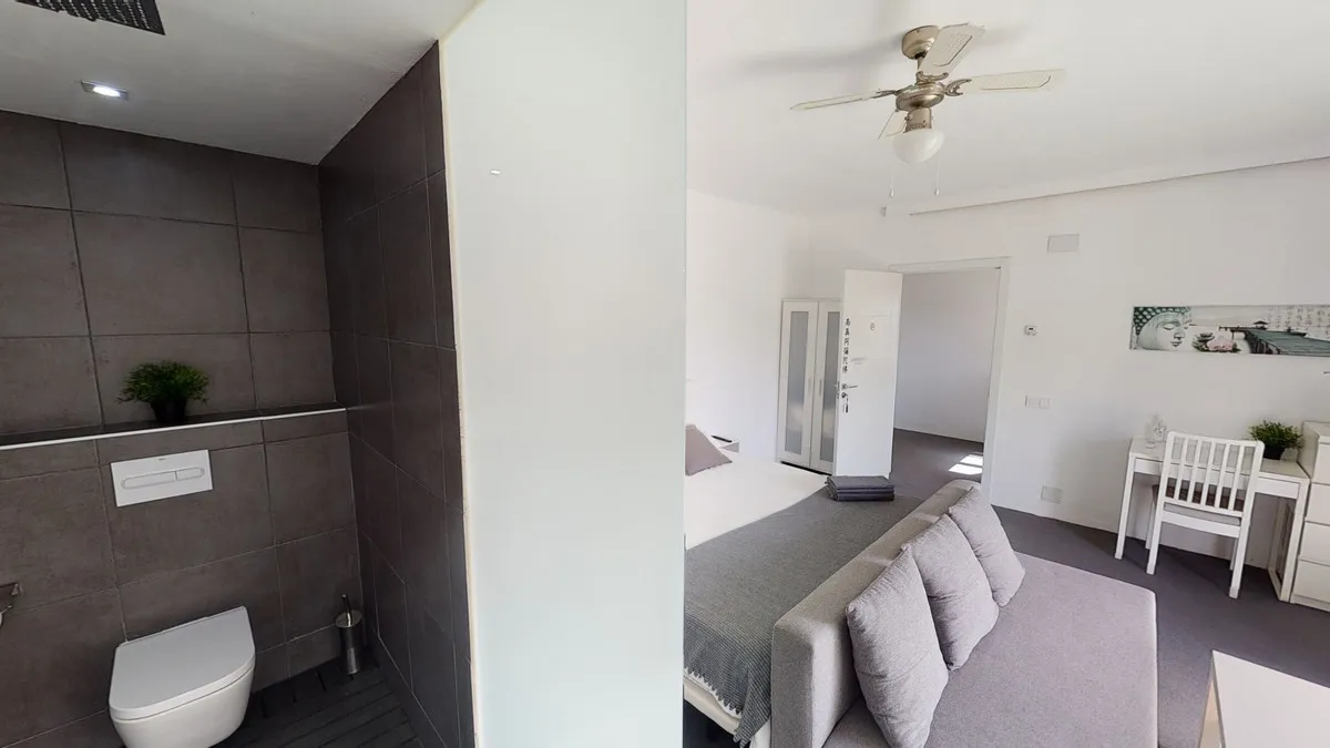 892d8b8e-f4af-4cf5-83a1-584215d24e73