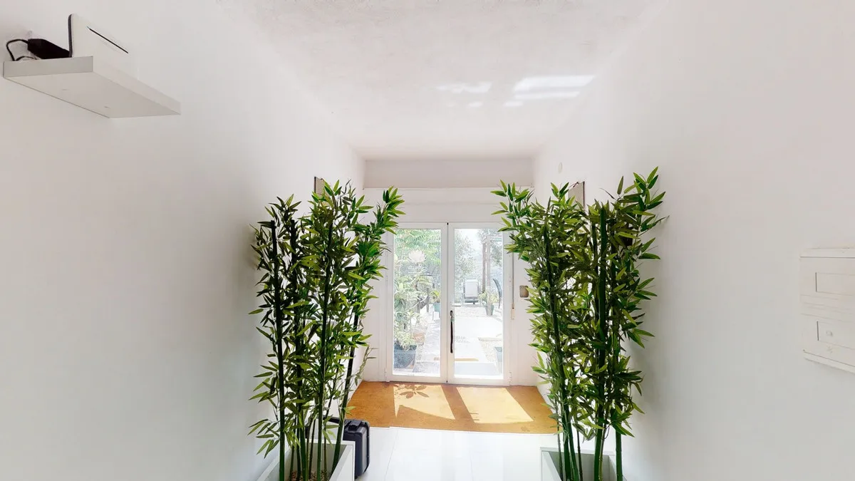 a14c0193-d509-4886-ae0c-858c32383bd3