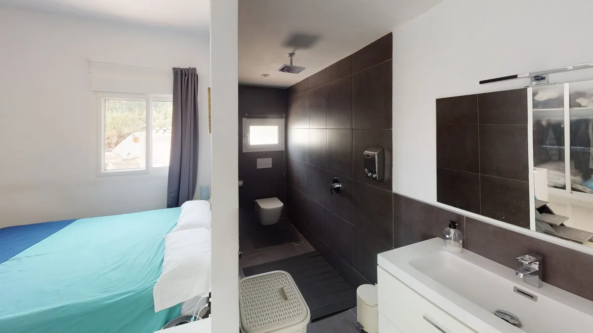 d3ef0da0-c699-4a37-8cd6-b6468edc954a