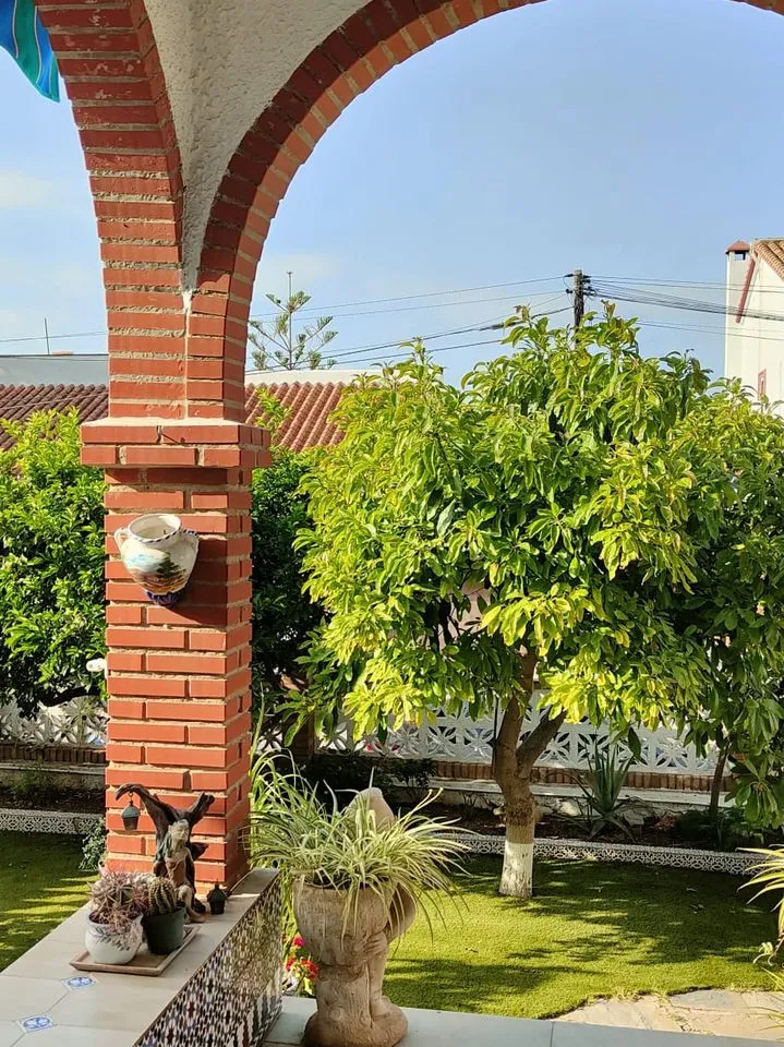 2a72c8bb-eaa1-4b76-abc8-fa69283f78d8