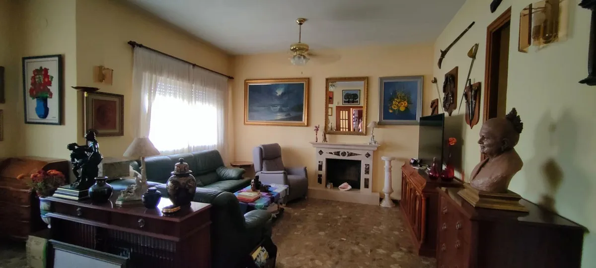 6b46b9a0-0db5-4567-b6bc-7842a81c942f