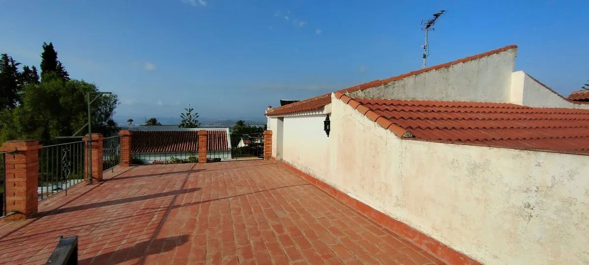 a950e3ef-80a4-41c5-992e-7efd74532861