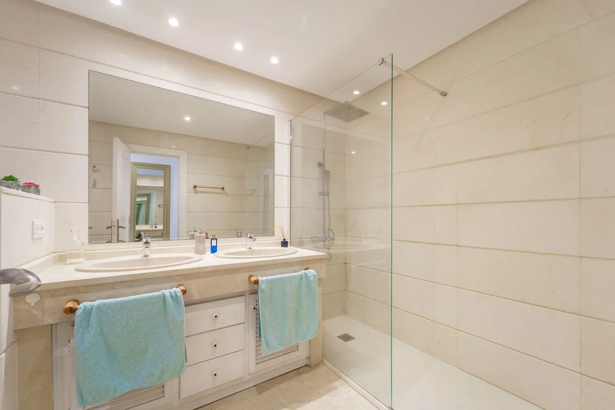 0ea7494d-b7e2-46c4-8972-8aec9e110f84