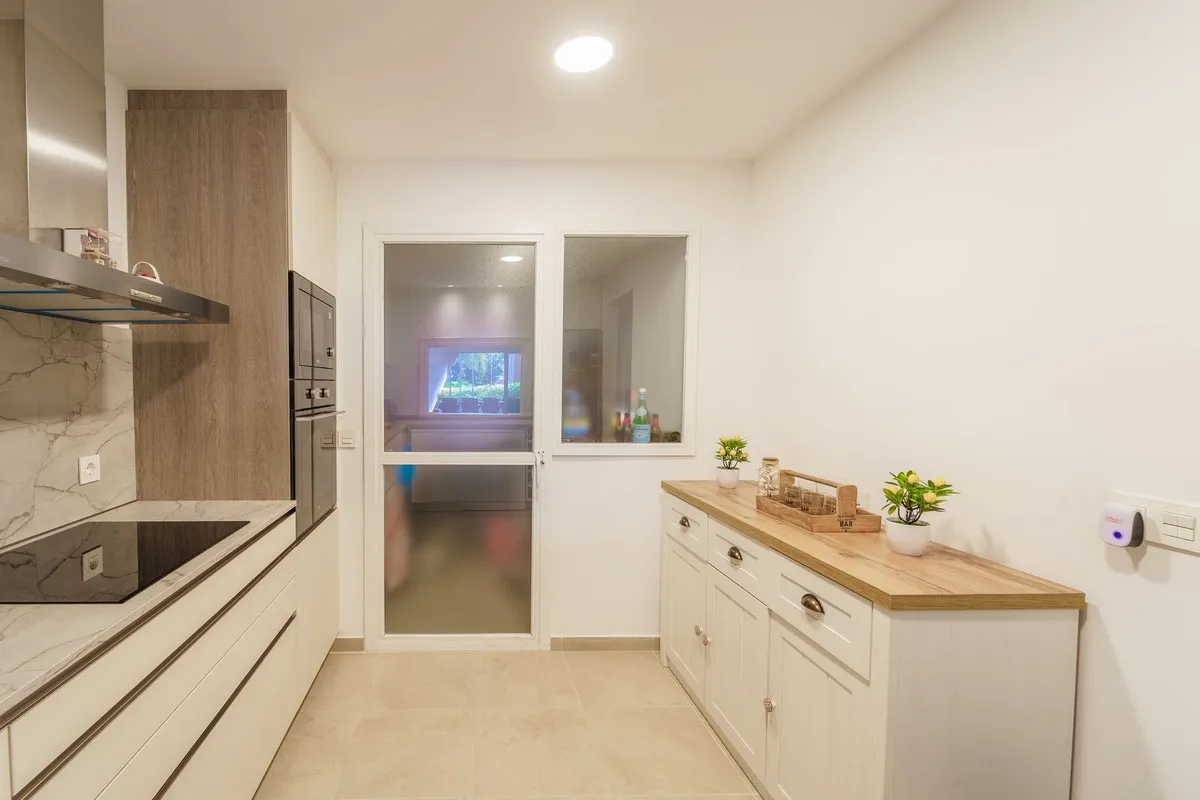 3dff0565-ce06-4d59-9891-551298baa7f7