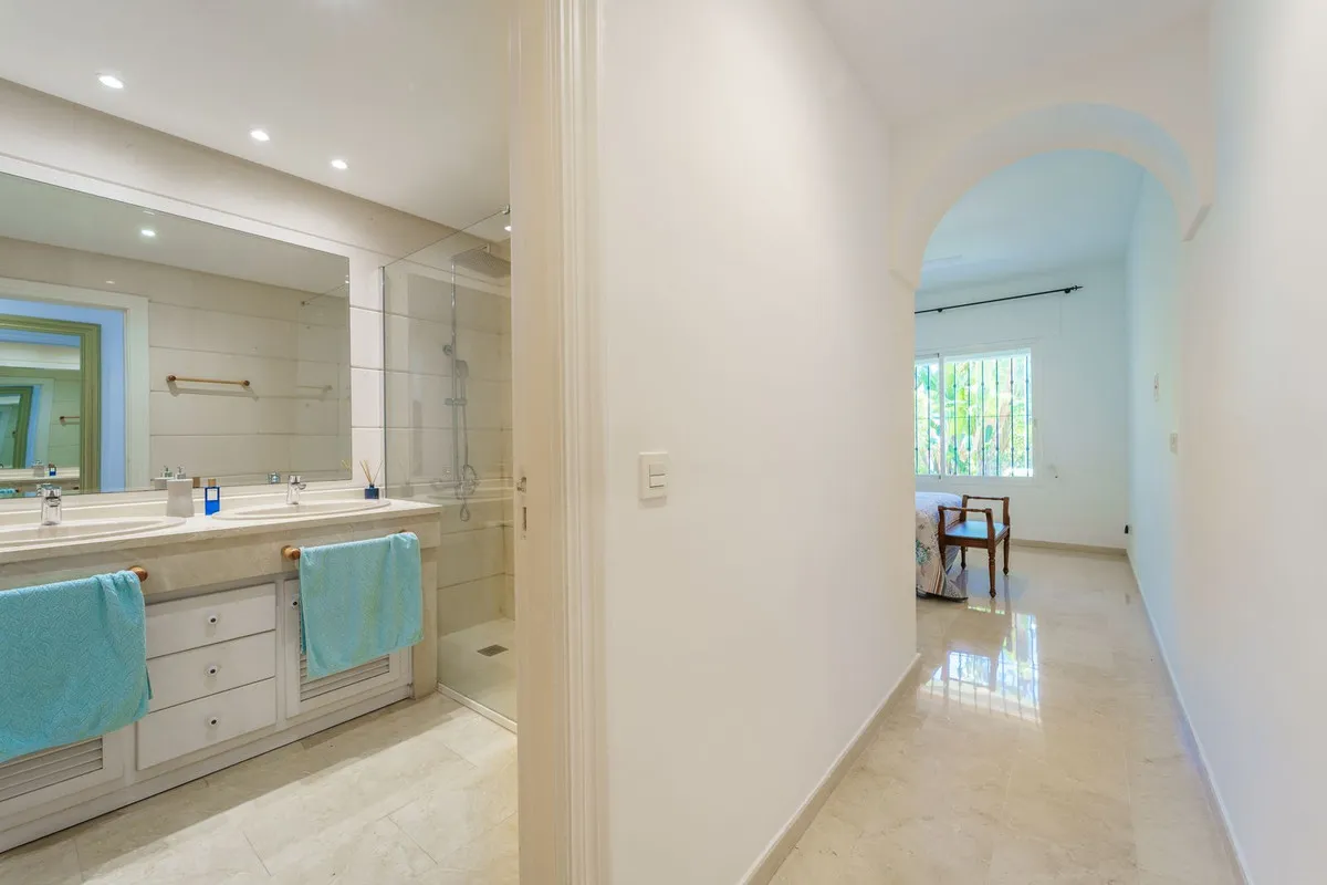 af7508ec-66c5-4a68-abc5-d58781935bc3