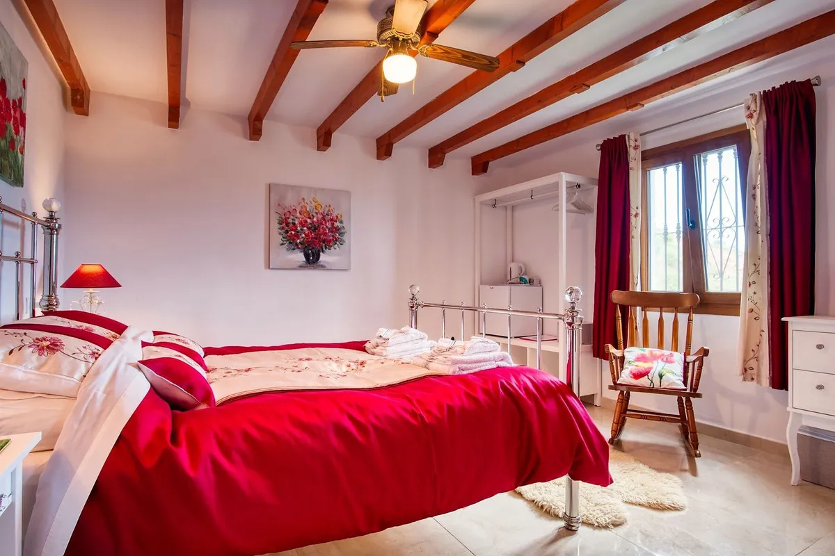 93cab1c1-149a-418e-9b08-d8637a7b0064