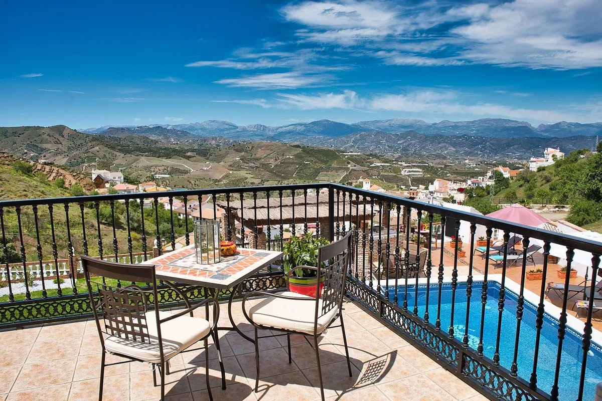 ef5a5cd3-7a61-4d3b-ab3c-0b4f469105ea