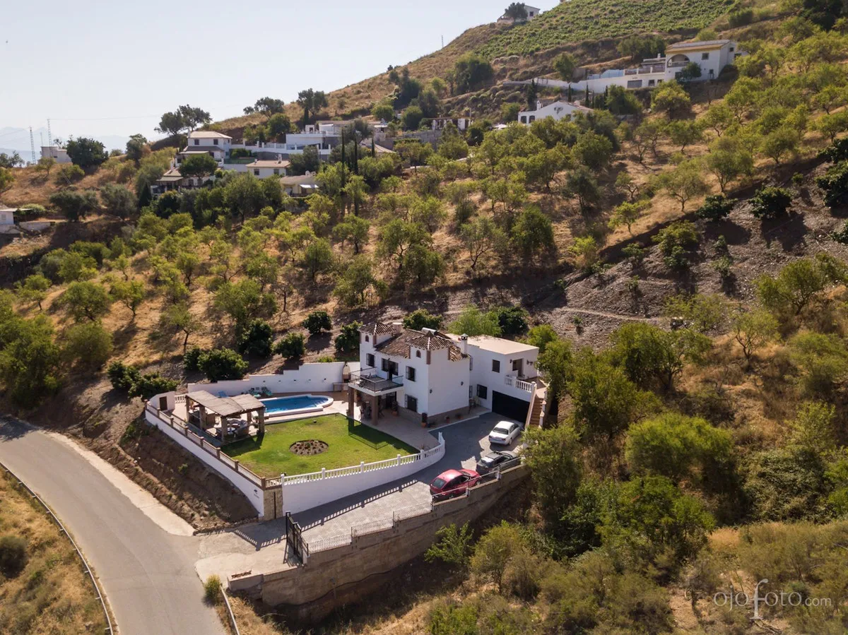 f2fe8df1-7aac-4a87-9e9b-47e08f4a5ae1