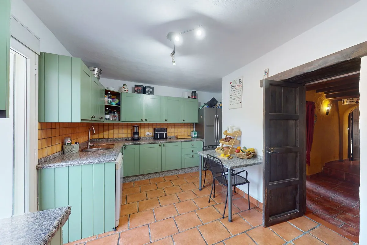 647e970f-d8c4-4037-aa1e-ab3197002050