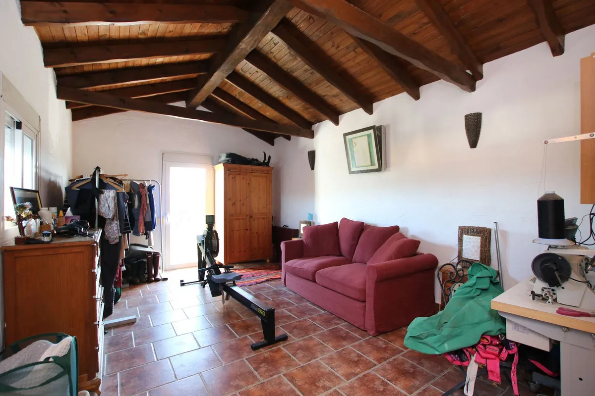 74e85f85-141c-4c27-a7cb-1306b6529ae3