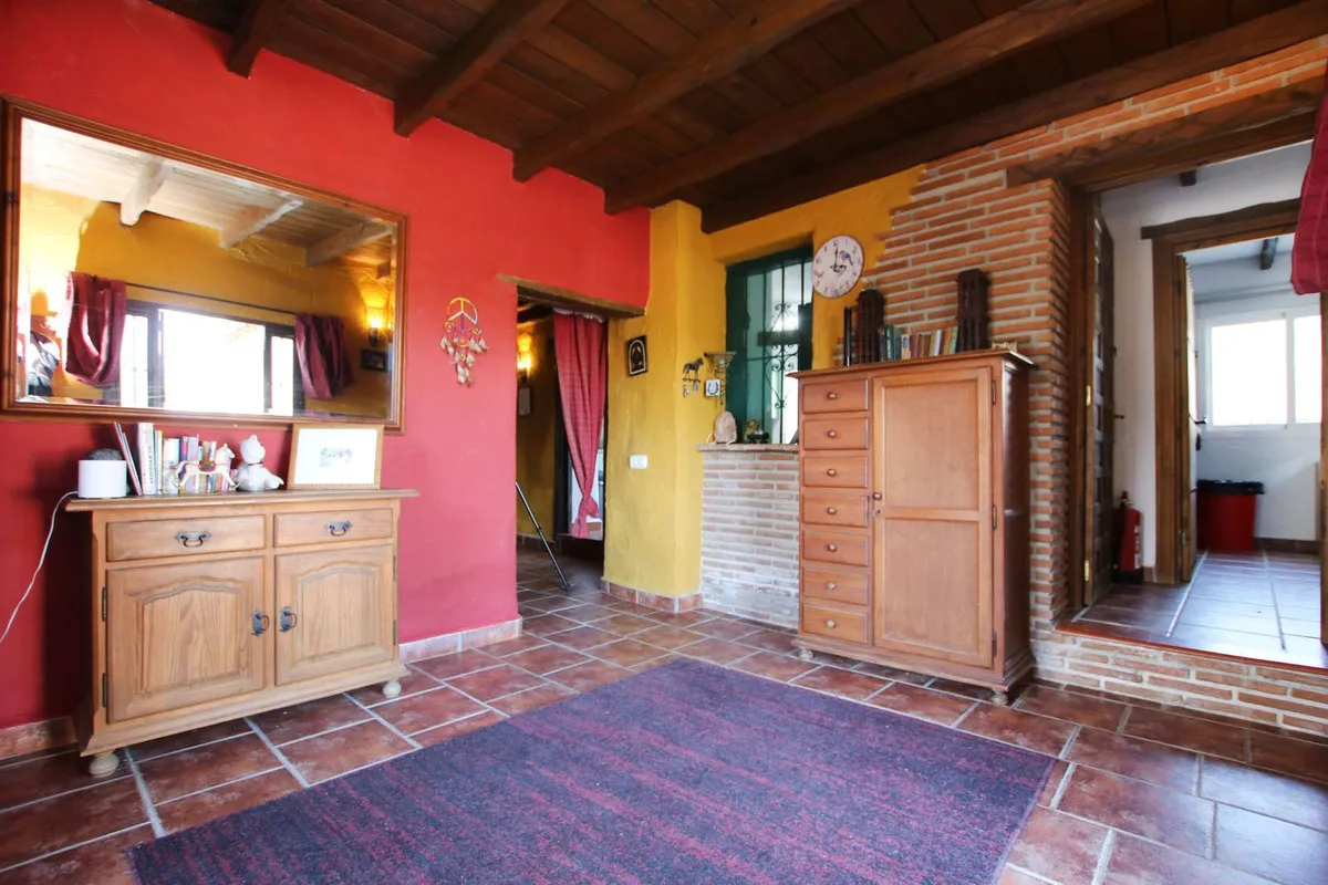 c27b8e3c-d912-4206-94e2-63f001e43b37