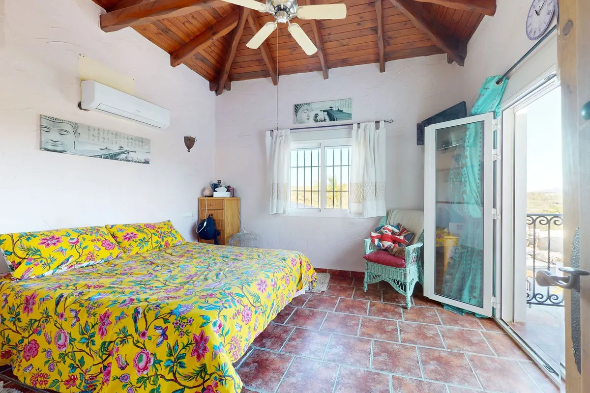 c81d5ef3-20a5-4f41-8959-ec4be9bdae25