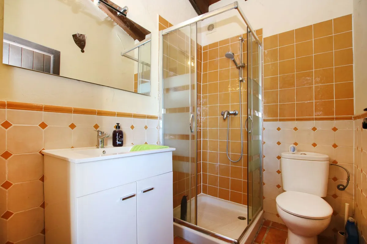 f199780d-aaa3-4934-a423-38aaa0a748d9