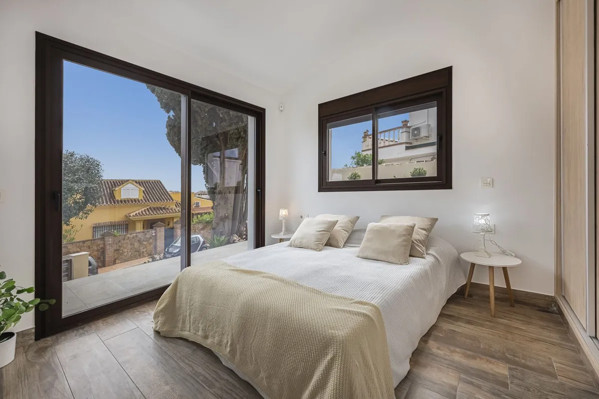 16125606-8951-471e-80f5-273bfbc1094a